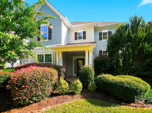1855 Shadow Lawn Ct, Fort Mill, SC 29715