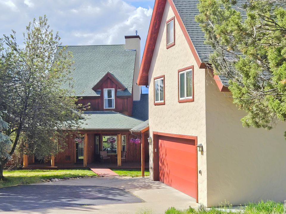 1st image of 752 Mesa Dr