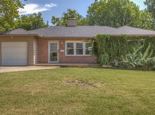 2433 S Gary Pl, Tulsa, OK 74114
