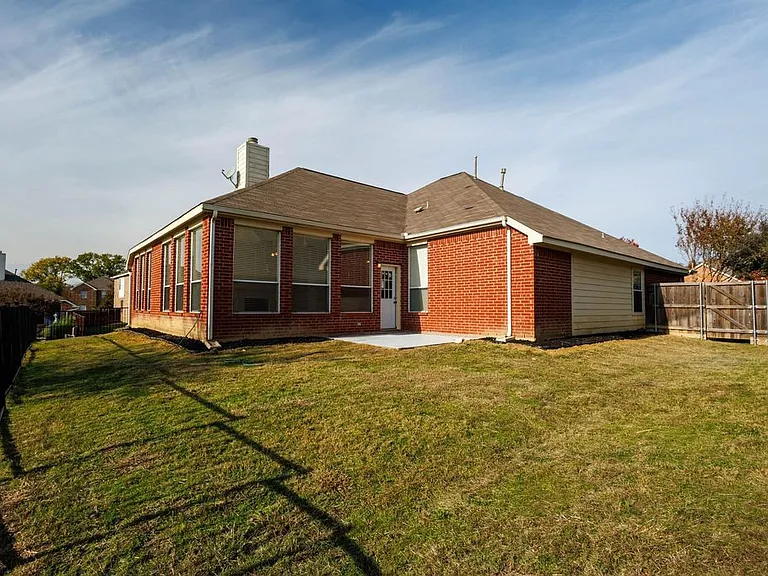 857 Dalmalley Ln — Photo 21