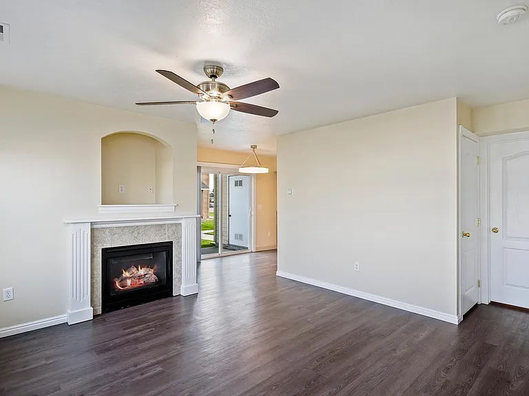 1270 N Stephanie Ln #103 — Photo 9