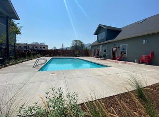 441 Talent Ave, Talent, OR 97540