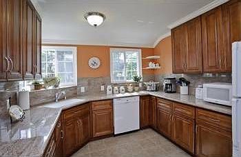 4th image of 973 E Grant Pl