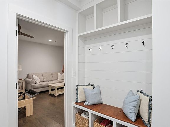 5th image of 138 Rigby St