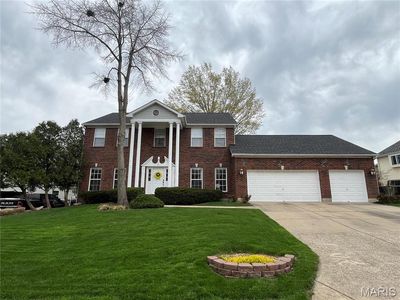 4 Stone Falcon Ct, Lake Saint Louis, MO, 63367