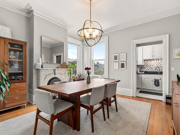 40 Chestnut St #2 — Photo 2