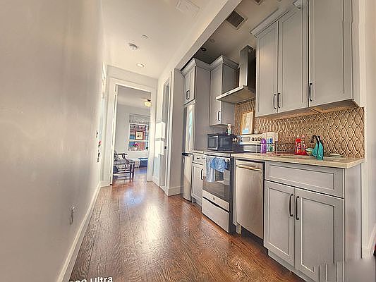 2nd image of 62 Greenpoint Ave #5B