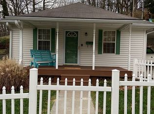 908 Glendale Ave, South Charleston, WV 25303