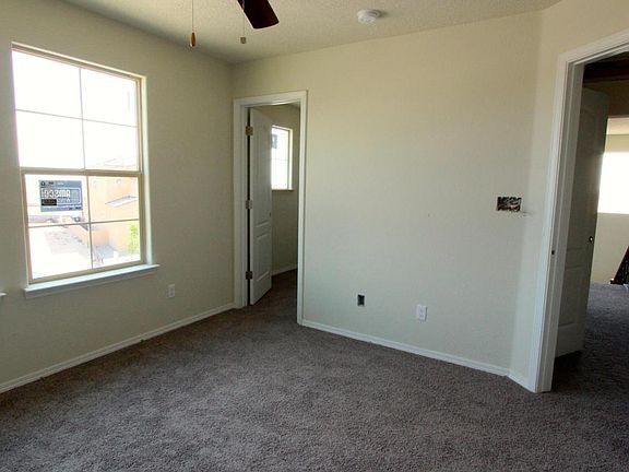 4th image of 2201 Gandert Ave SE