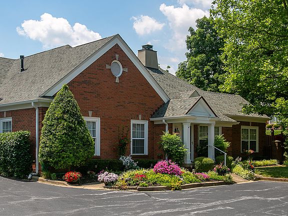 3rd image of 3827 Spring Arbor Dr