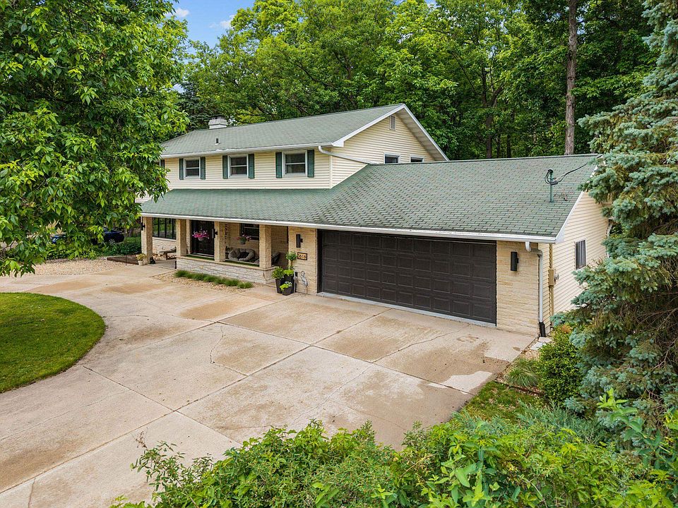 1st image of 3616 E Lexington Dr