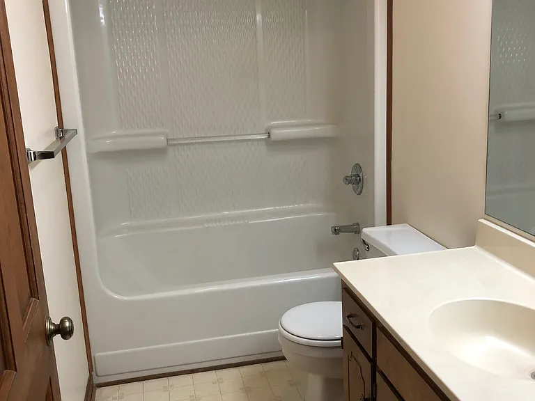 107 Hillcrest Dr — Photo 6