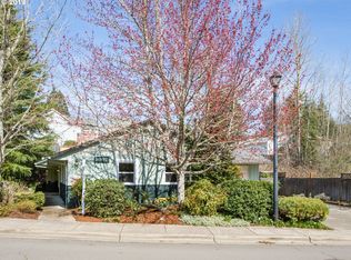 1012 NW Ashcreek Ln, Portland, OR 97229