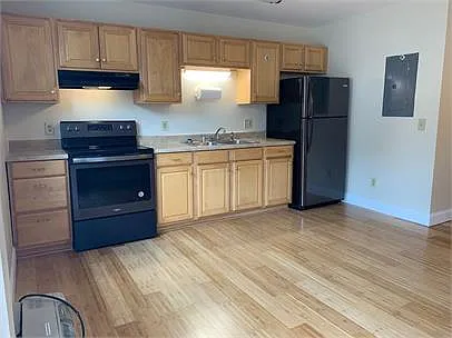 204 Grand Ave #2 — Photo 65