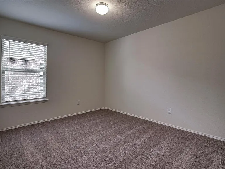454 Stuart Ln — Photo 20