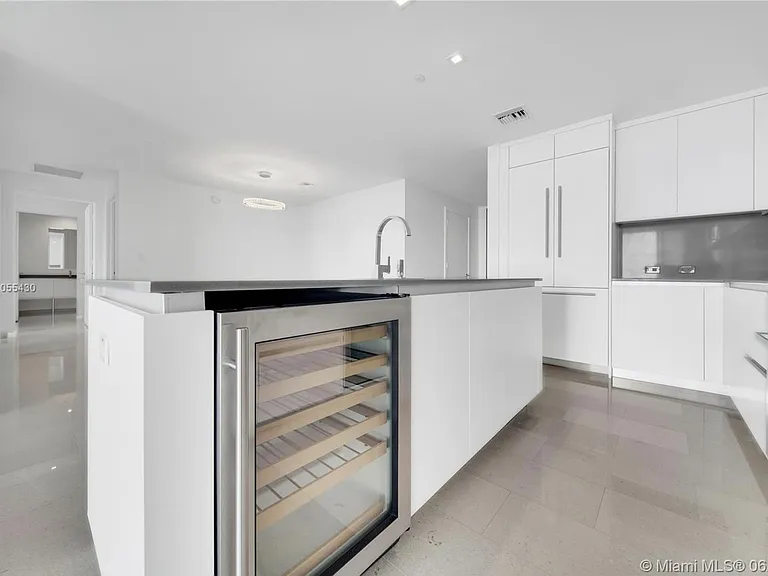 2903-68 SE 6th St #2903 — Photo 5