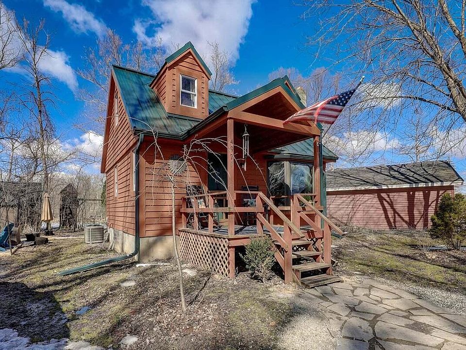 4971 Lakeview Ave, Hubertus, WI 53033 MLS 1826064 Zillow