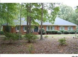 2916 Michelle Dr, Matthews, NC 28104