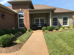 10607 Riva Rd, Louisville, KY 40223