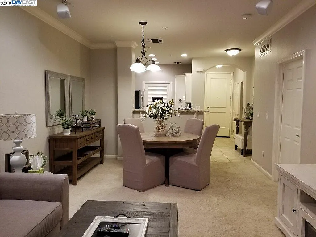 3360 Maguire Way — Photo 1