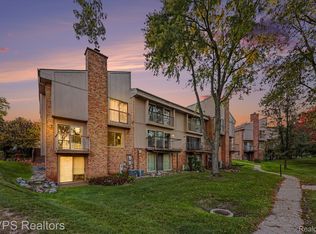 804 S Oak Brook Ridge Dr #149, Rochester, MI 48307
