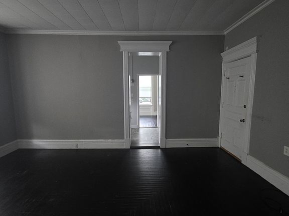 2nd image of 124 Kingsboro Ave #1