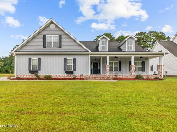 427 Candlewood Drive, Jacksonville, NC 28540