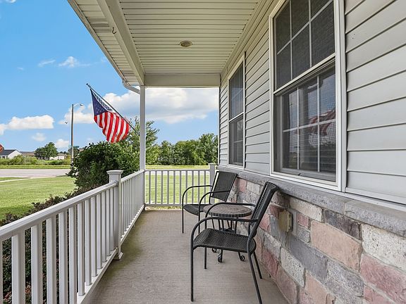 5th image of 14901 Euclid St