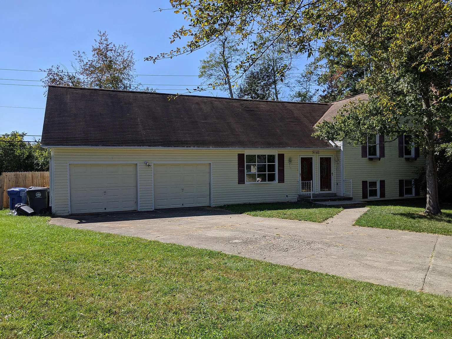2 bed, 1.5 bath, 1000 sqft, $1,370 — Photo 1