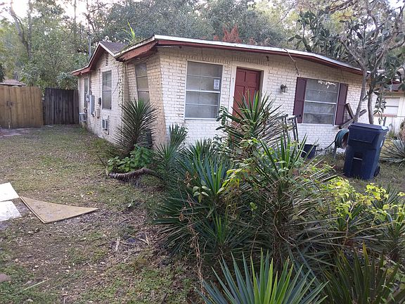 4th image of 7008 N Center Dr