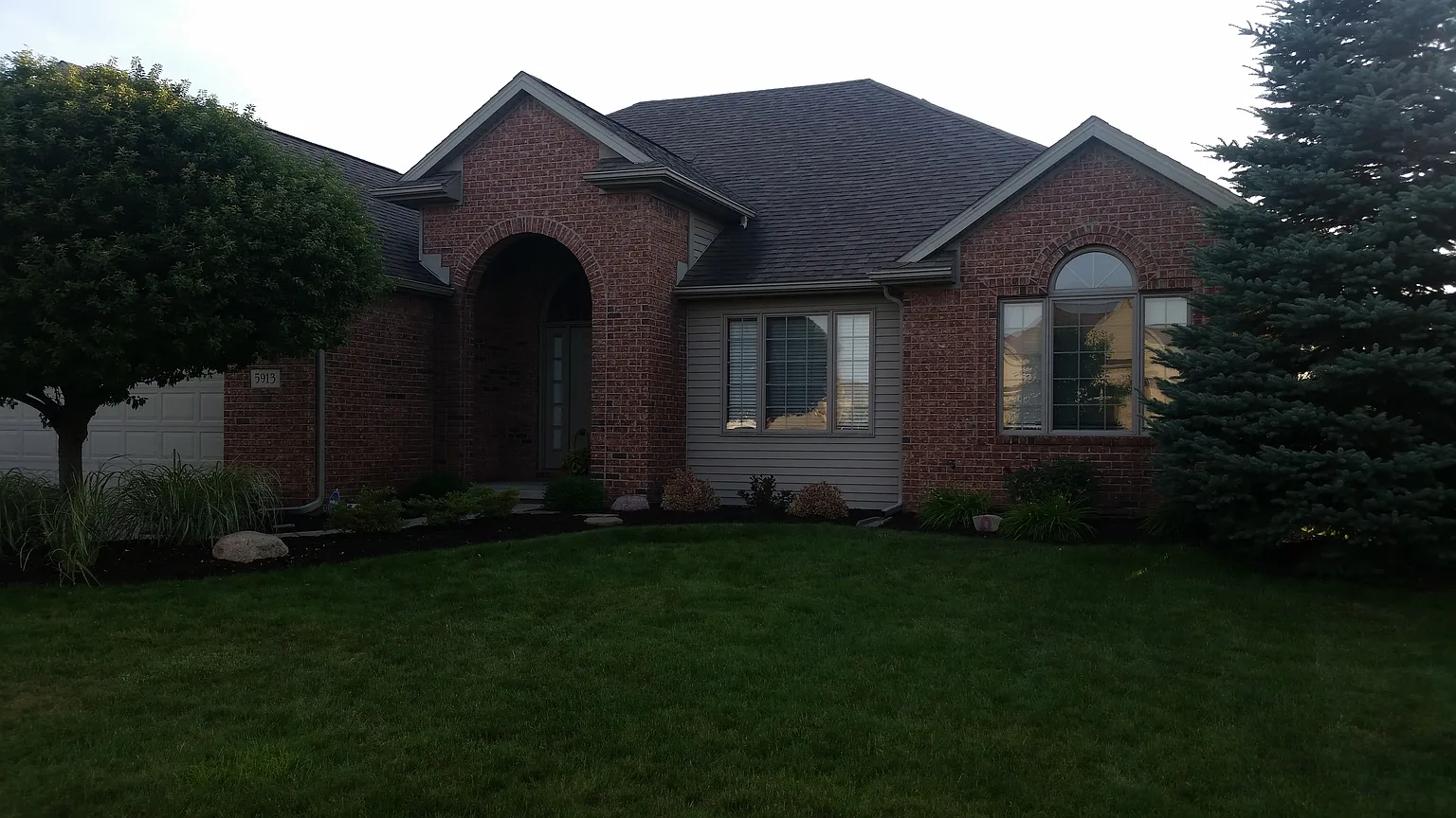 5913 Sun Breeze Trl photo 1