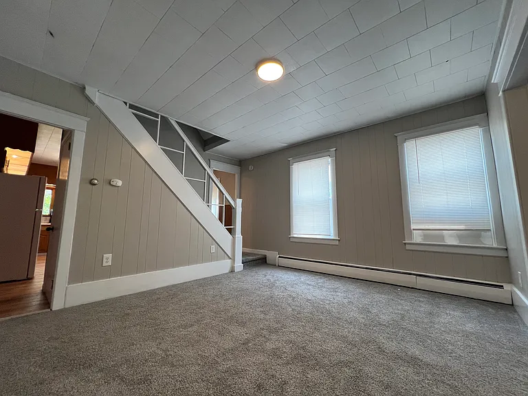 136 Sanders Rd — Photo 16