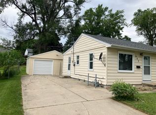 605 E 26th St S, Newton, IA 50208