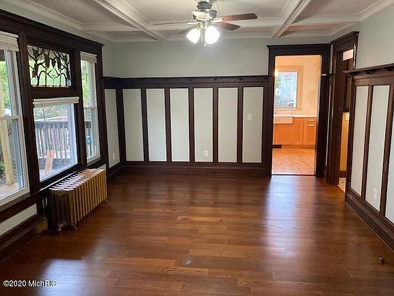 5th image of 1134 Alpine Ave NW