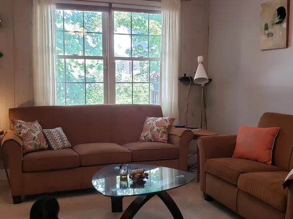 13 Summer St, Farmington, NH 03835