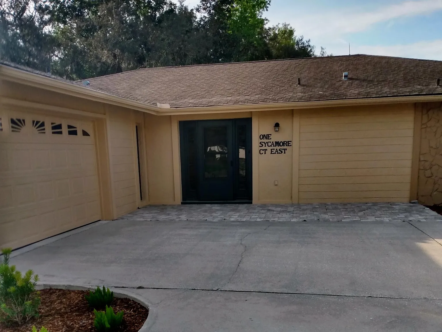 3 bed, 1774 sqft, $2,300 — Photo 2
