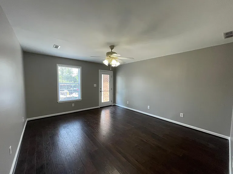 625 Hampton Way #2 — Photo 5