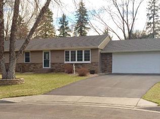 5833 Shepard Cir, Champlin, MN 55316