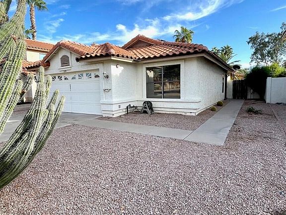 2nd image of 8891 E DAHLIA Drive