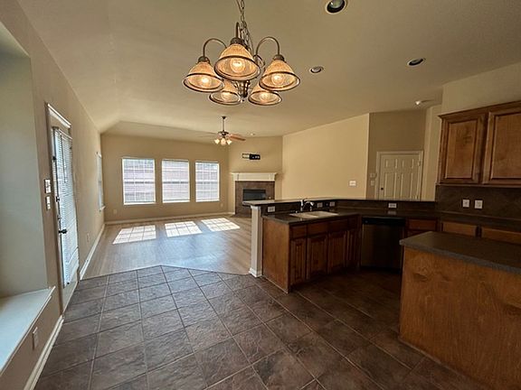3rd image of 13354 Cottage Grove Dr