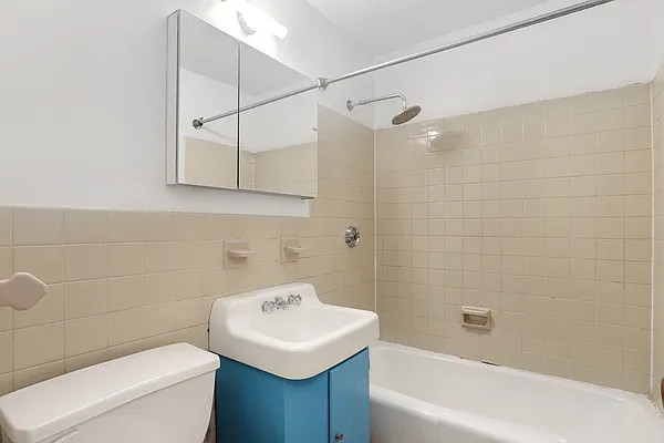 Sold by Damico Group Real Estate | media 20