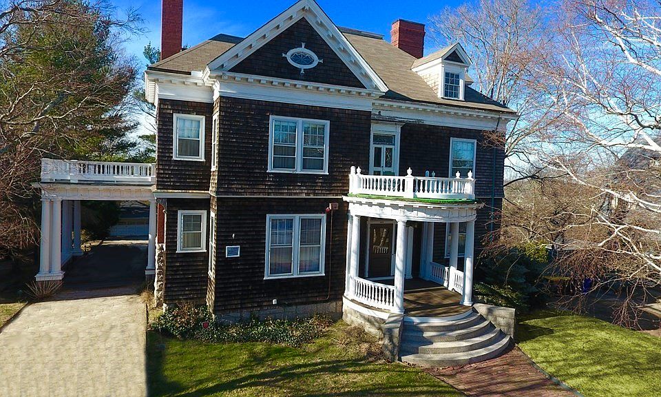 654 Highland Ave, Fall River, MA 02720 Zillow