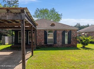 8 Findlay St, Hattiesburg, MS 39402