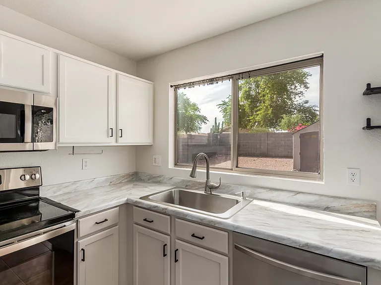 6932 S Russet Sky Way — Photo 7