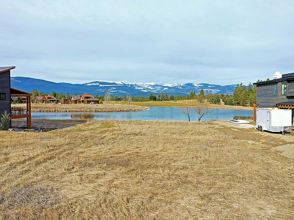 2nd image of 162 Glacier Peaks Rd