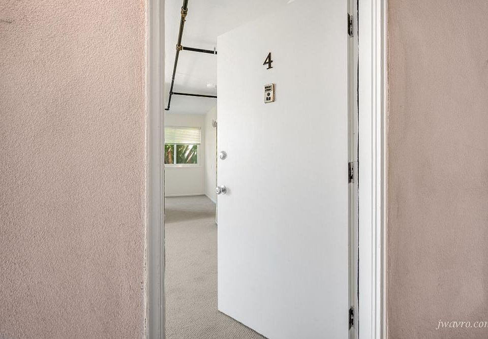1st image of 25 Elgin Park APT 4