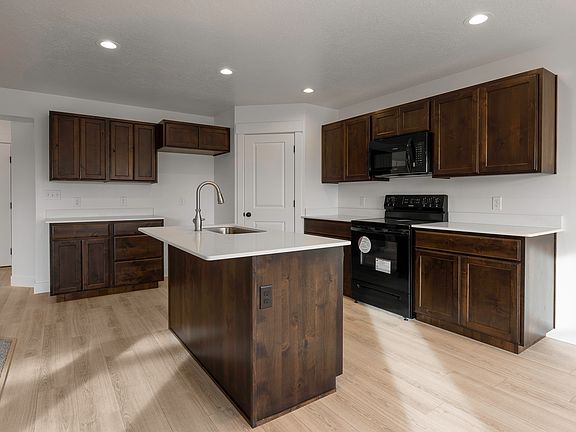 3rd image of 365 N Slant Rd #29