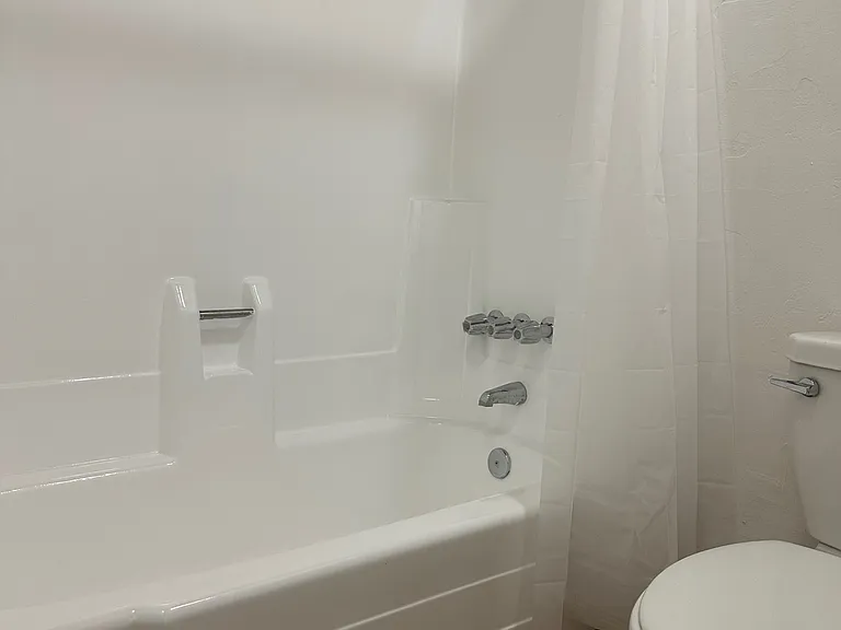 6868 Laurel Canyon Blvd #5 — Photo 5