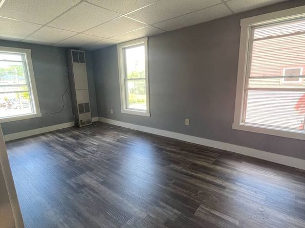 4 Railroad St #5
