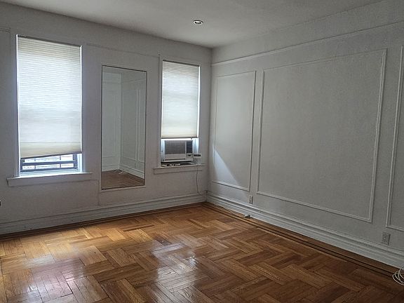 2nd image of 590 Parkside Ave APT 4DE
